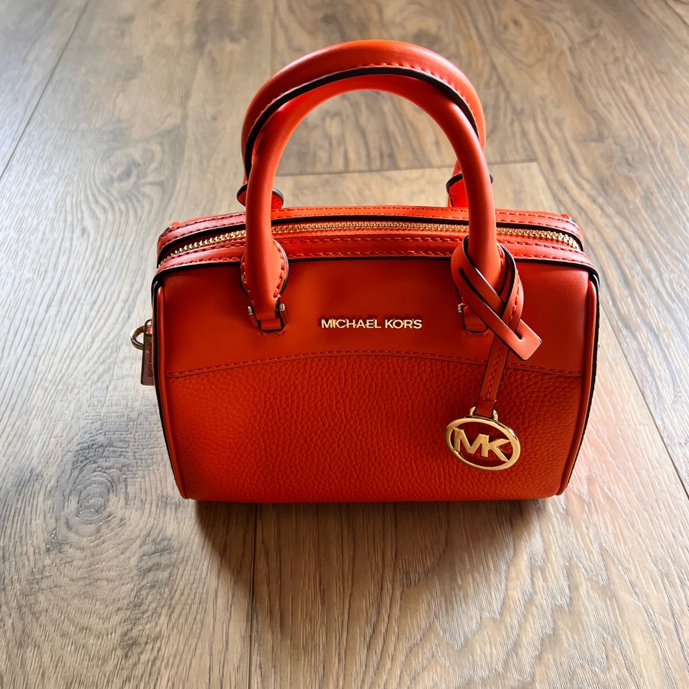 NWOT MICHAEL KORS Travel Poppy Extra Small Leather Duffle Crossbody Orange